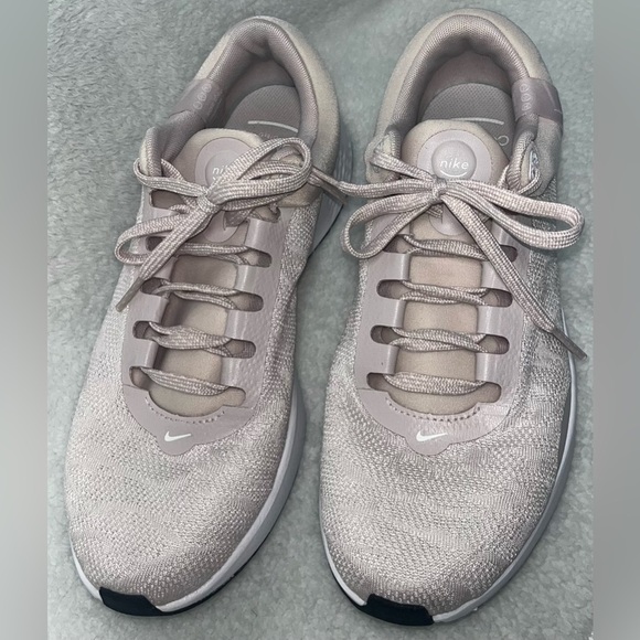 Nike Women's Sneakers in Light Pink and White - Picture 8 of 16